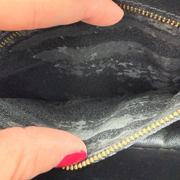 Louis Vuitton Petit Sac Plat Epi Leather Crossbody Bag Black Louis Vuitton Black Epi Leather Crossbody